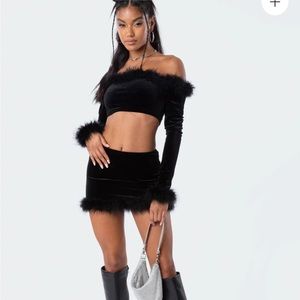 EDIKTED VELVET FAUX FUR MINI SKIRT AND TOP SET- ONLY WORN ONCE!! ⭐️🖤